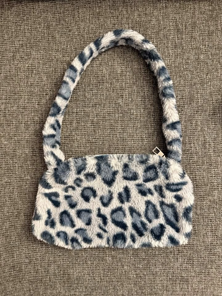 Blue Leopard Pattern Shoulder Bag