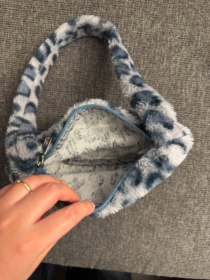 Blue Leopard Pattern Shoulder Bag - photo 2