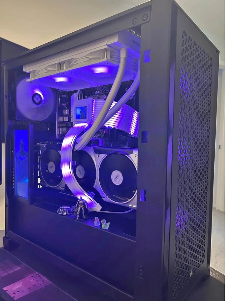 High-End Gaming PC RTX 5070 | R7 5800X | 32GB RAM