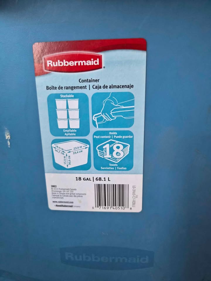 Rubbermaid bins - photo 3