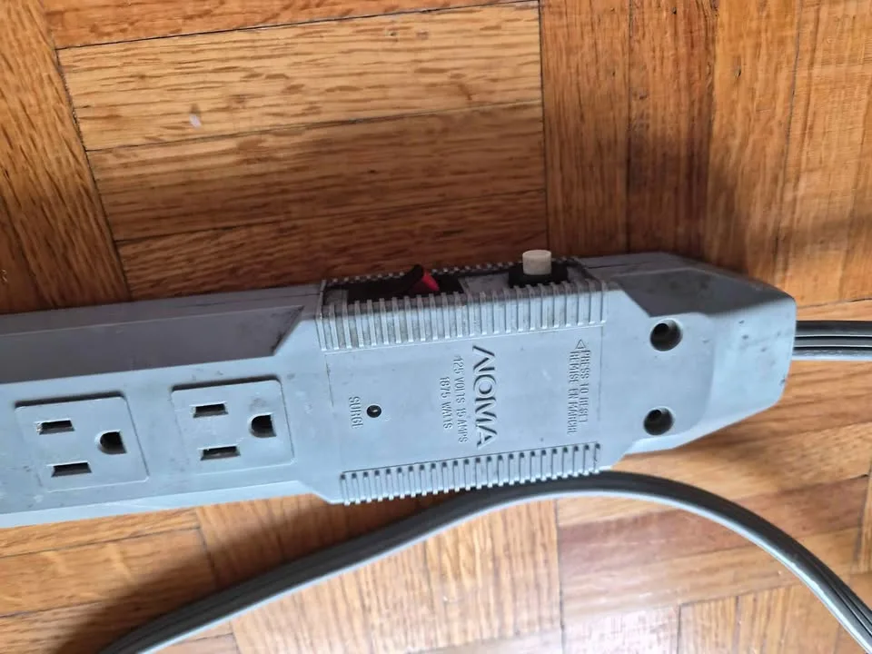 65 " Power Cord image indicator(2)