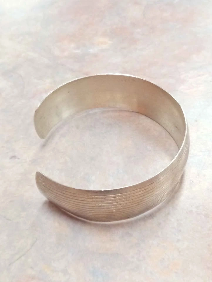 Lot of 3 Vintage Bangle Bracelets Assorted Metals Price Firm - photo 5