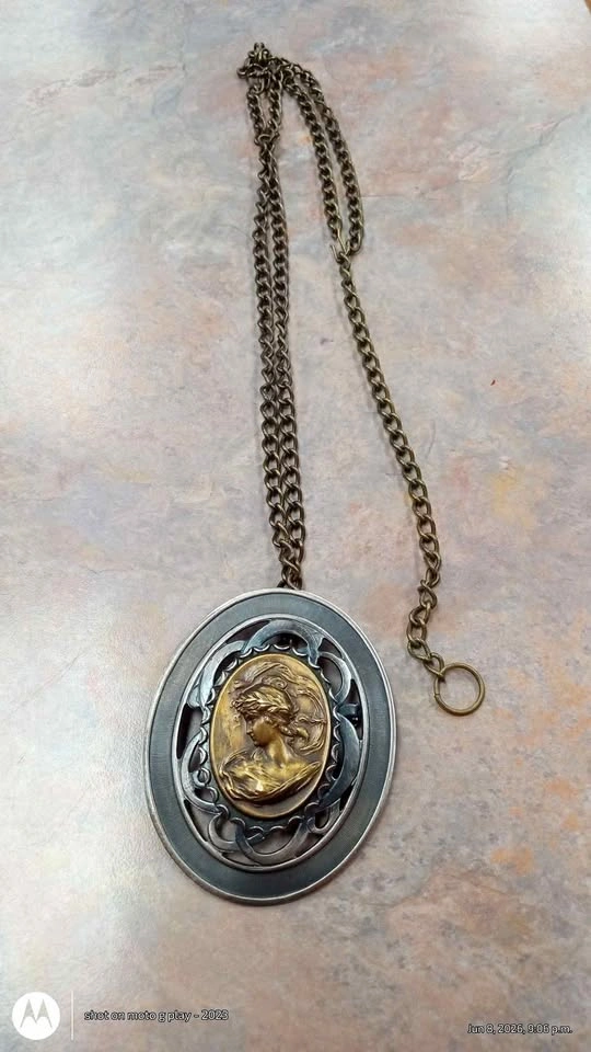 Vintage Cameo Style Brooch Pendant Necklace