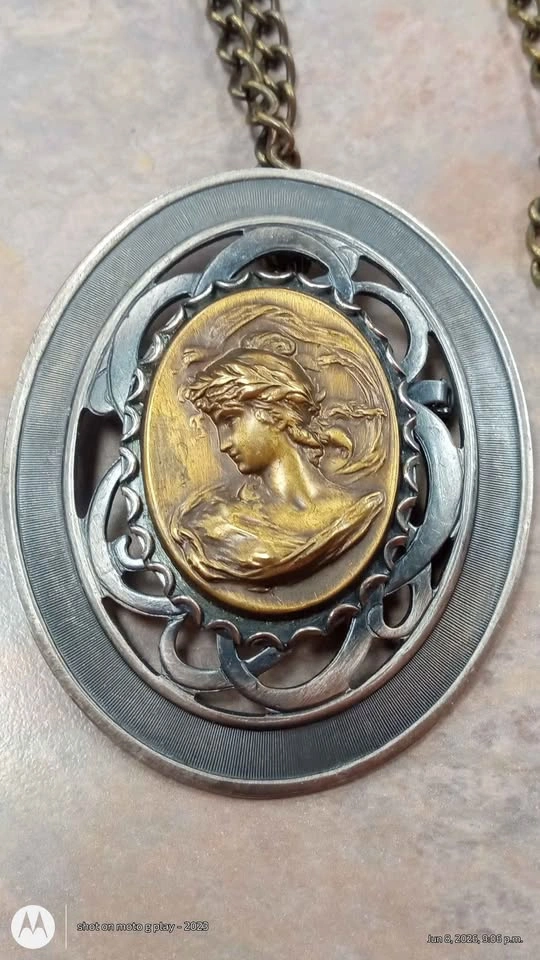 Vintage Cameo Style Brooch Pendant Necklace - photo 2