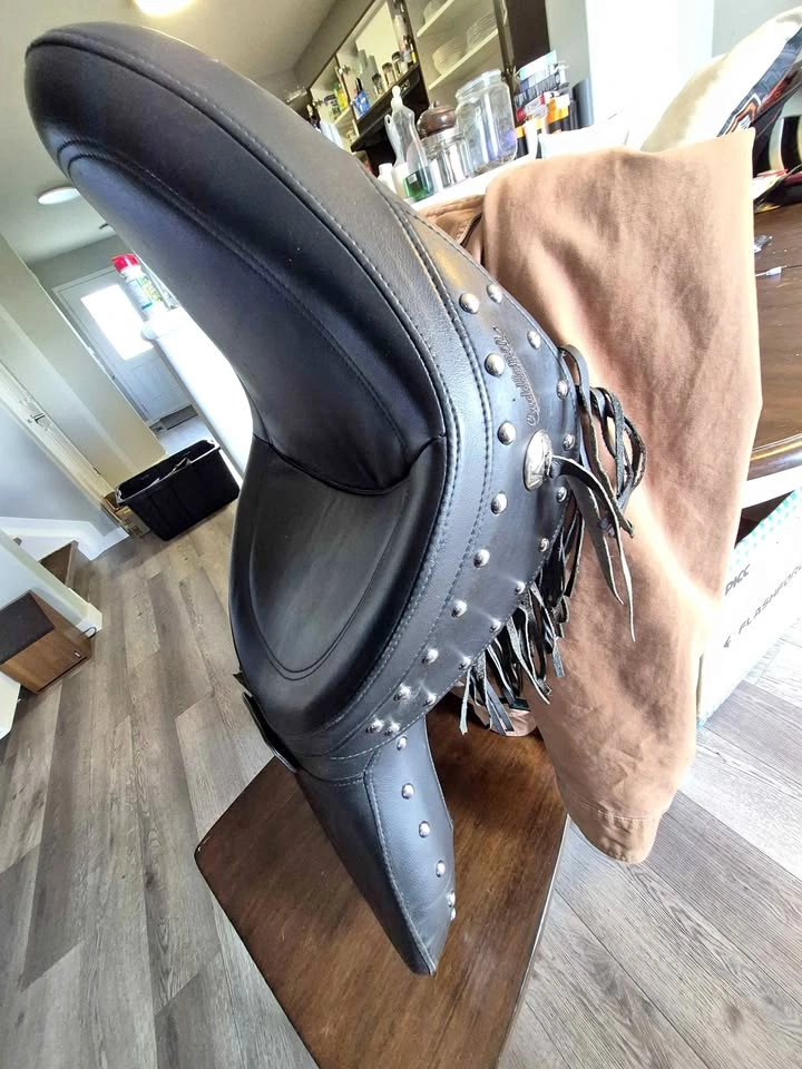 SADDLEMAN SEAT for SOFTAIL