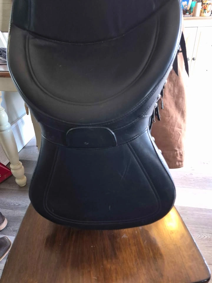 SADDLEMAN SEAT for SOFTAIL - photo 4