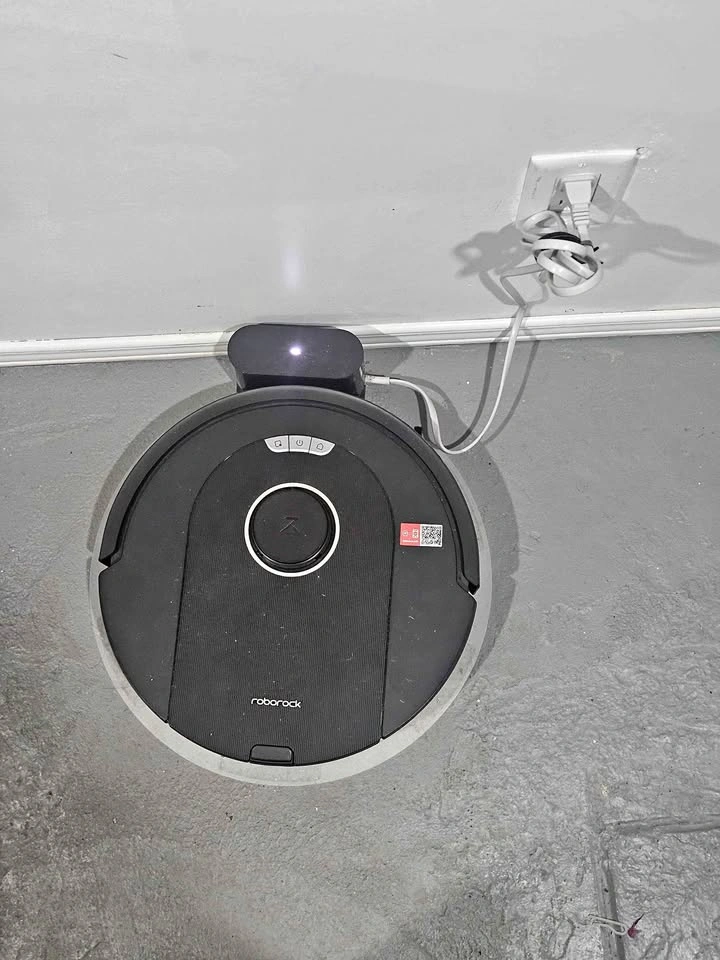 Q5 roborock vaccum