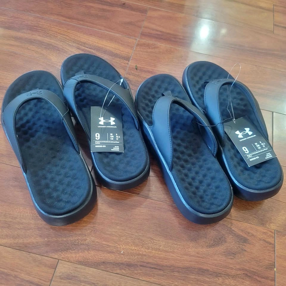 Mens Slides Black Size 9 Brand New
