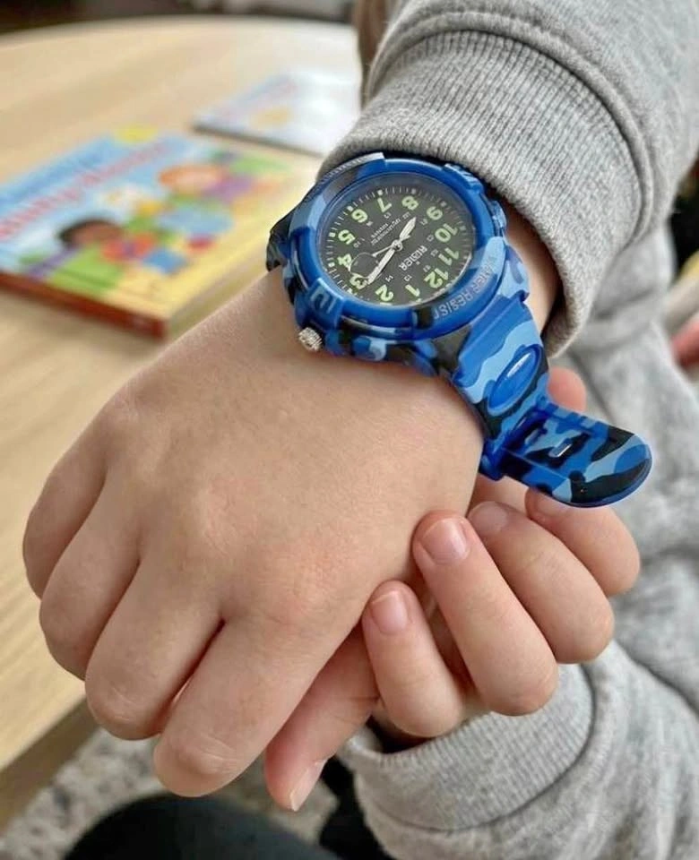 Kids blue camo watch