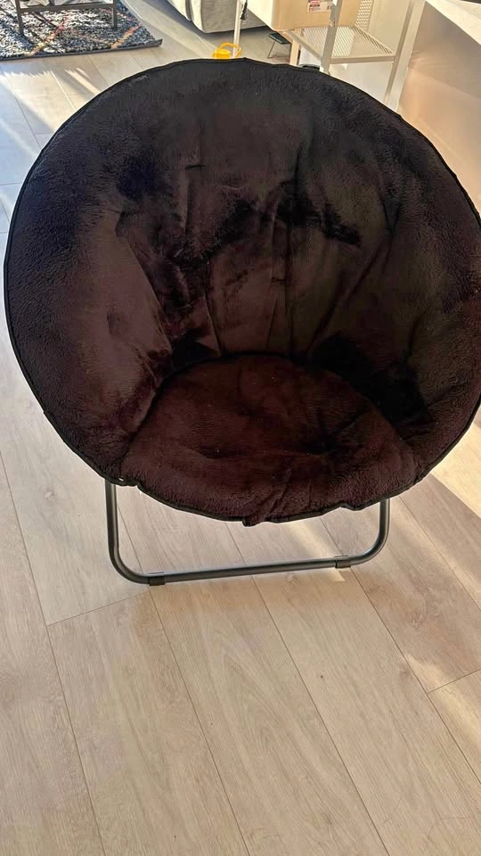 Mainstays Moon Chair/ Saucer chair