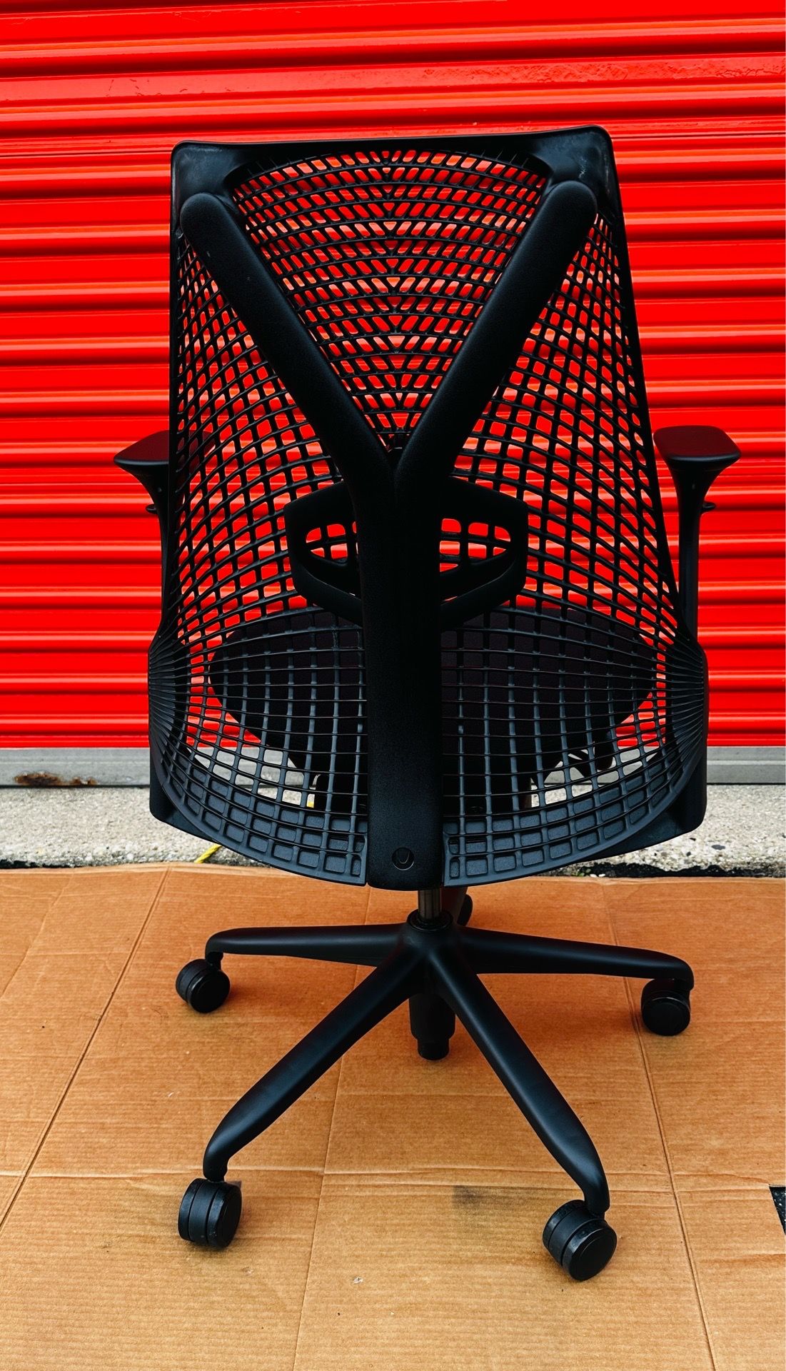 Herman Miller Sayl Chair – Like New Condition - photo 5