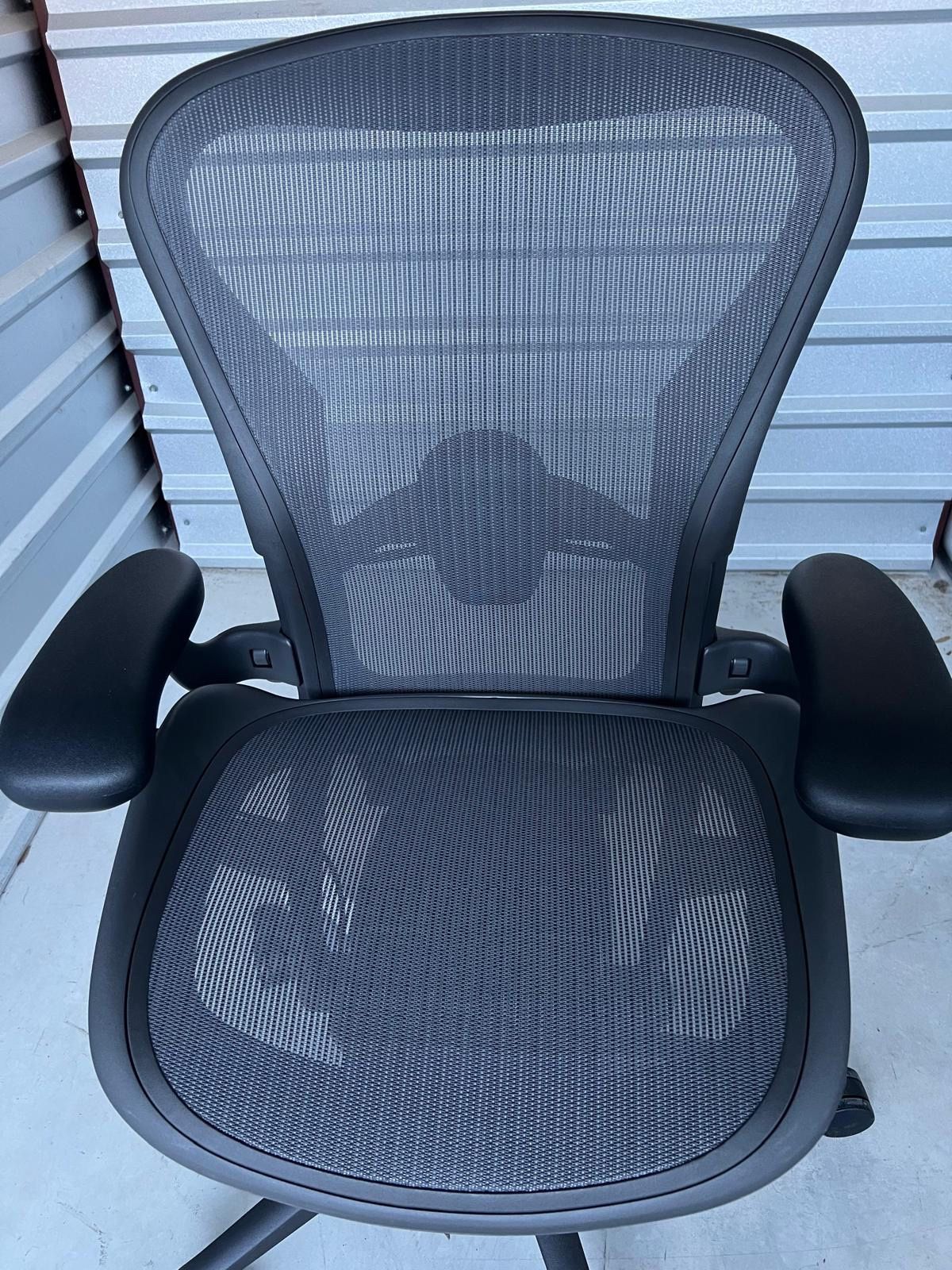 HERMAN MILLER AERON OFFICE CHAIRS – GRAPHITE (SIZE B) – BRAND NE - photo 3
