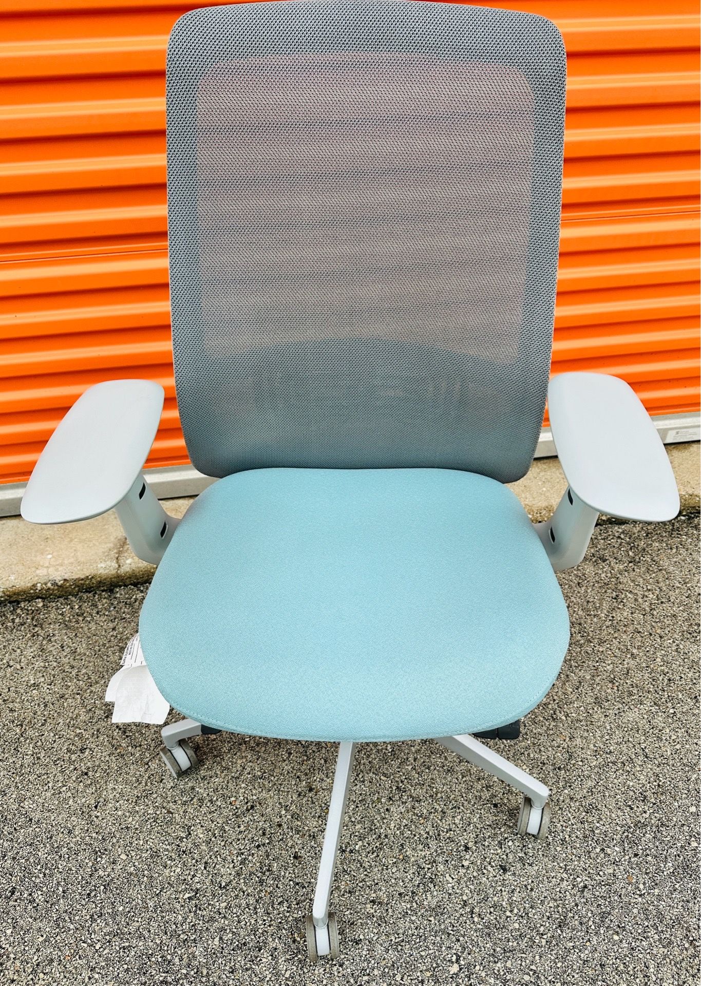 Haworth Sojo Ergonomic Task Chair – Good Condition (2 Available) - photo 2
