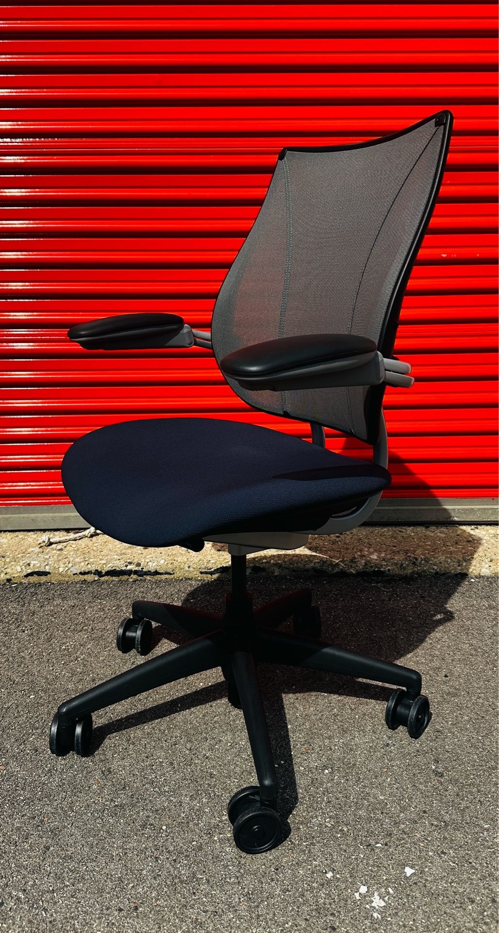 Humanscale Liberty Task Office Chair Ergonomic Mesh - photo 2