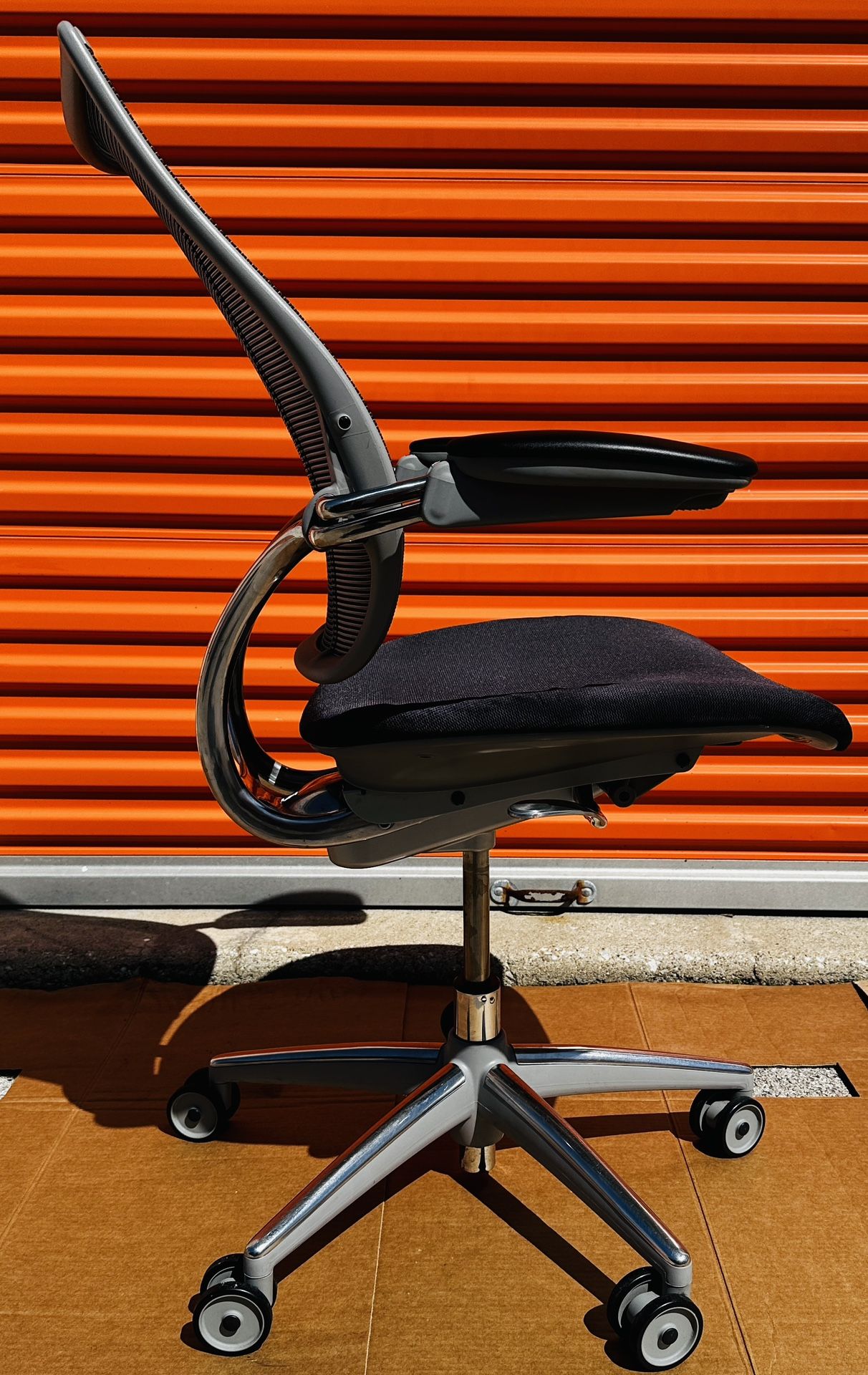 Humanscale Liberty Task Chair Ergonomic Mesh – Fully Functional - photo 4