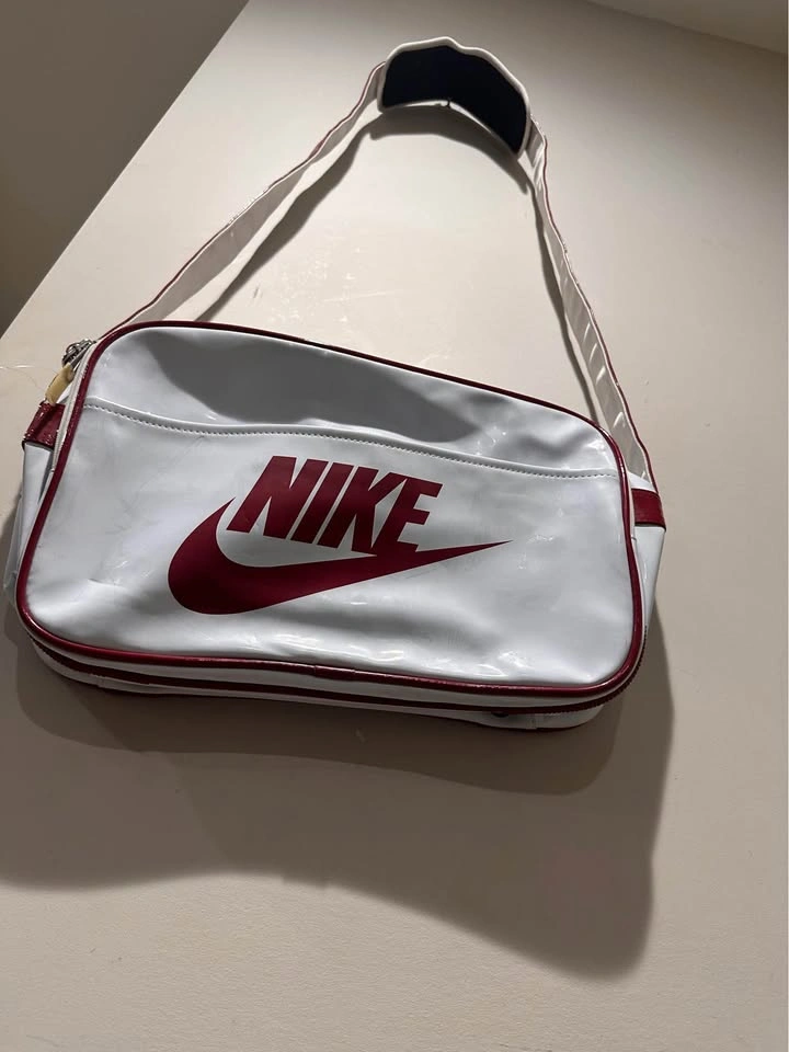 Vintage Nike Y2K White Red Shoulder Messenger Bag - photo 2