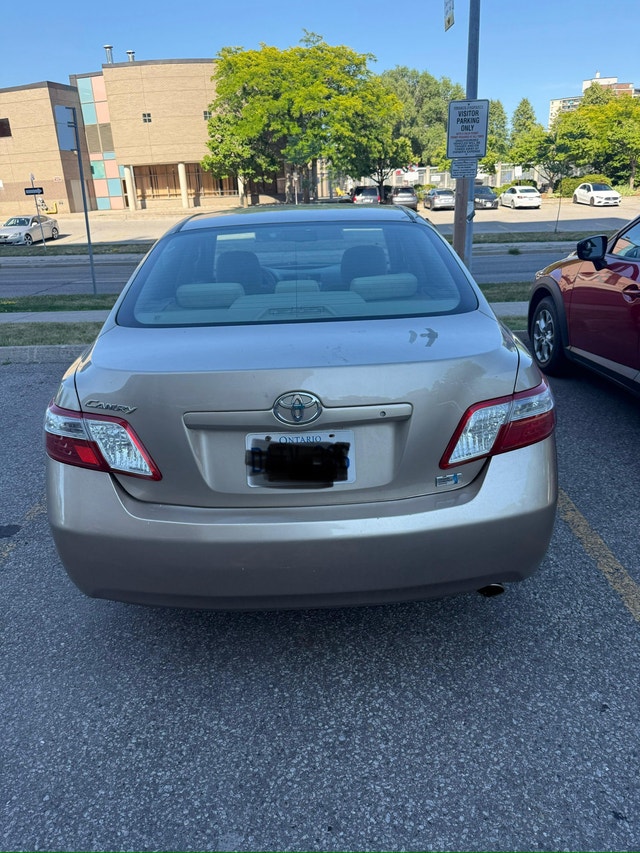 Toyota Camry Hybrid - photo 4