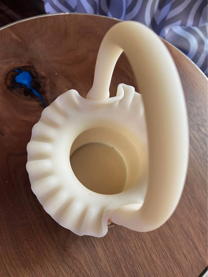 VINTAGE FENTON RUFFLED EDGE BASKET - Signed by Dane Fredrick - photo 4
