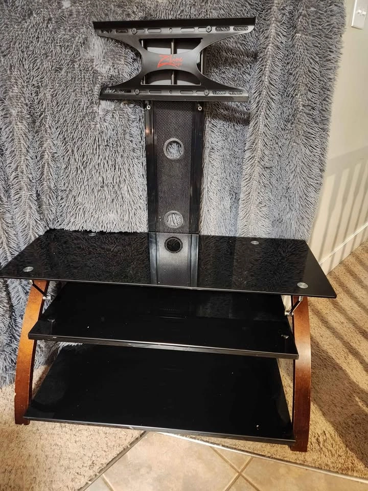 Tempered glass TV stand - photo 2
