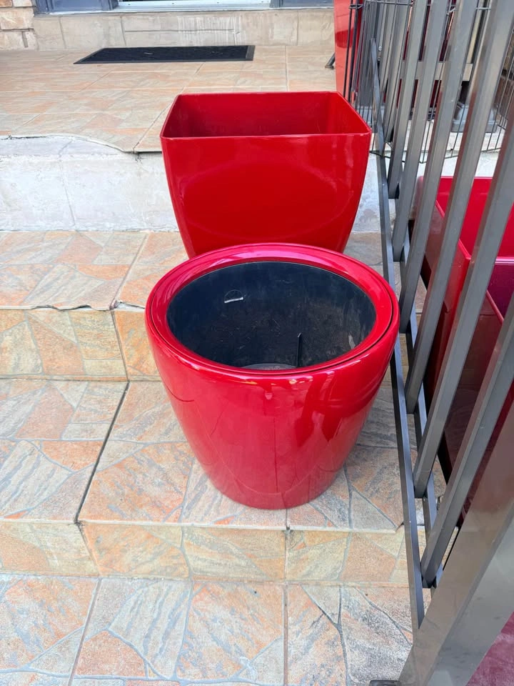 Various size flower pots - photo 3