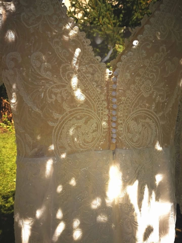Gorgeous wedding dress - photo 4