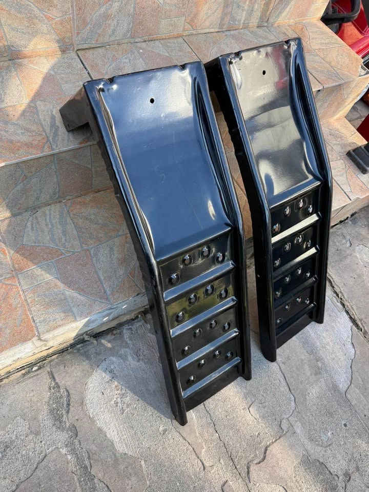 HEAVY DUTY CAR RAMPS - photo 2