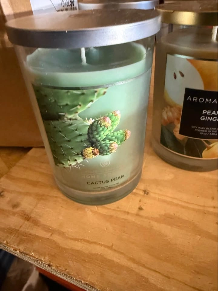 Chesapeake Bay Aromascape 19oz candles - photo 2