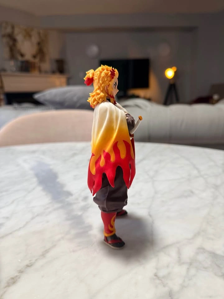 No box Demon Slayer Kyojuro Rengoku Anime Figure – Excellent Con - photo 4