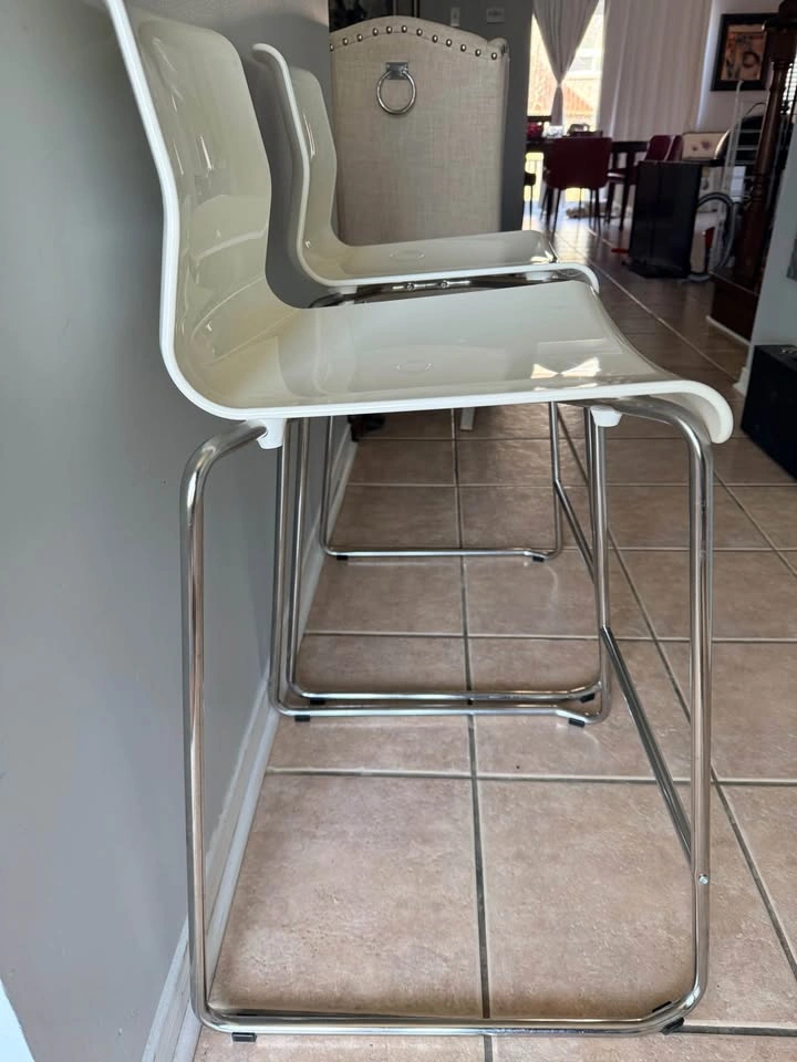 Set of 2 White Bar Stools – Modern Style - photo 3