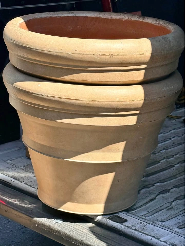 Large 31” Outdoor Planters – Set of 2