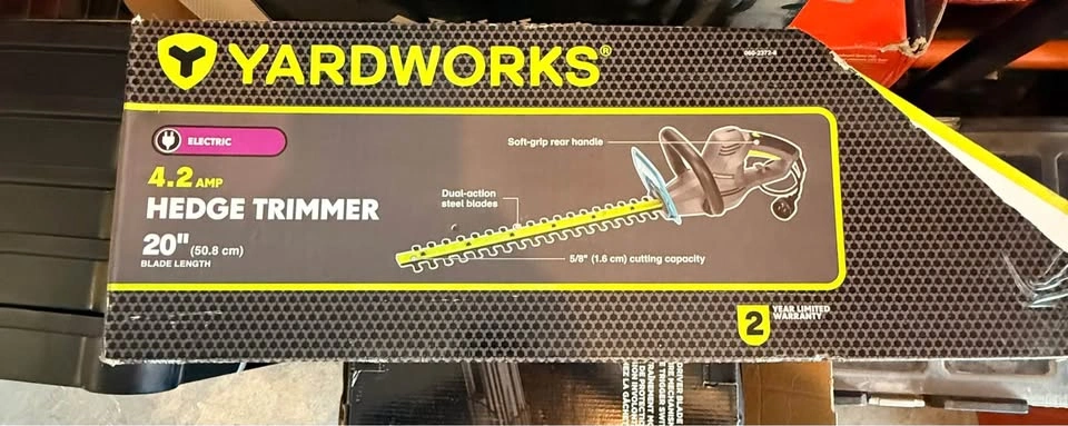 Yardworks 20” Electric Hedge Trimmer - photo 2
