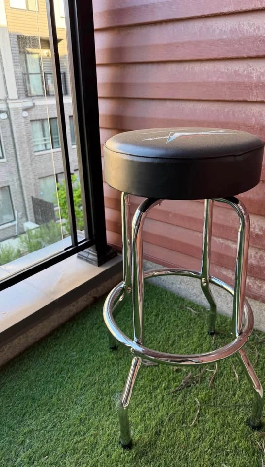 Fender Custom Shop Bar Stool - photo 2
