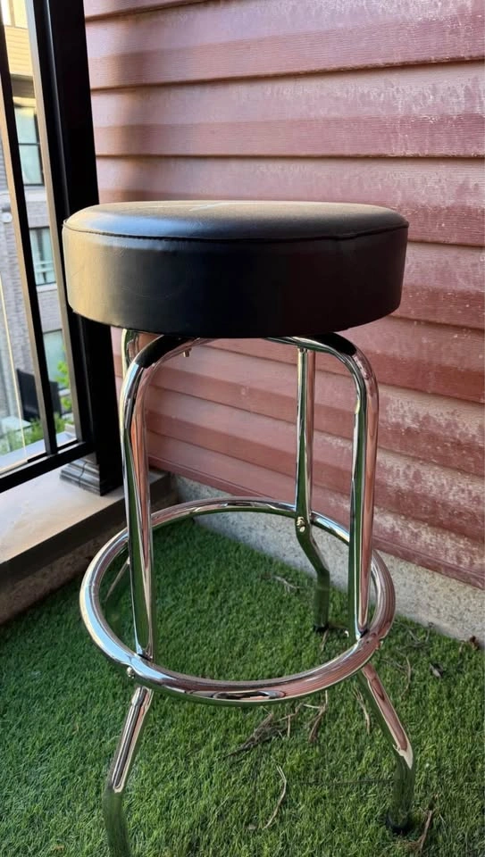 Fender Custom Shop Bar Stool - photo 3