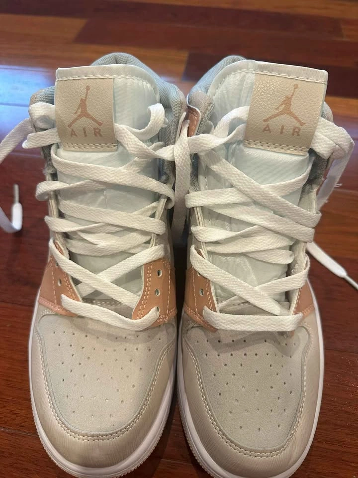 Nike Air Jordan 1 Mid light beige rose gold sneakers - photo 3