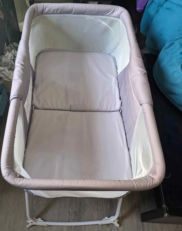Cosco Bassinet – $60 (Great Condition) - photo 2