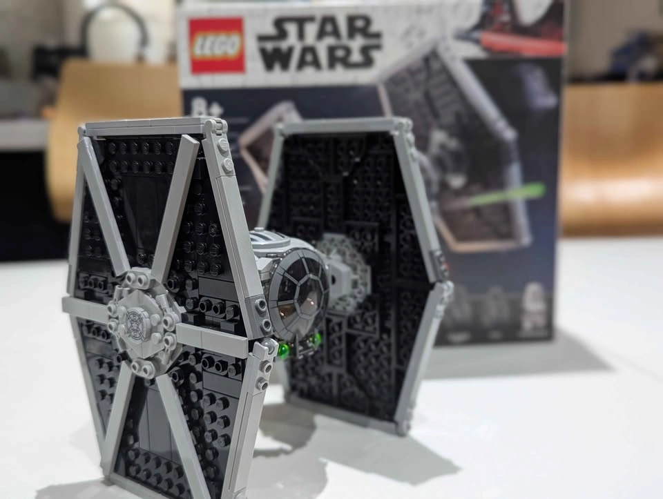 LEGO Star Wars Imperial TIE Fighter - photo 2