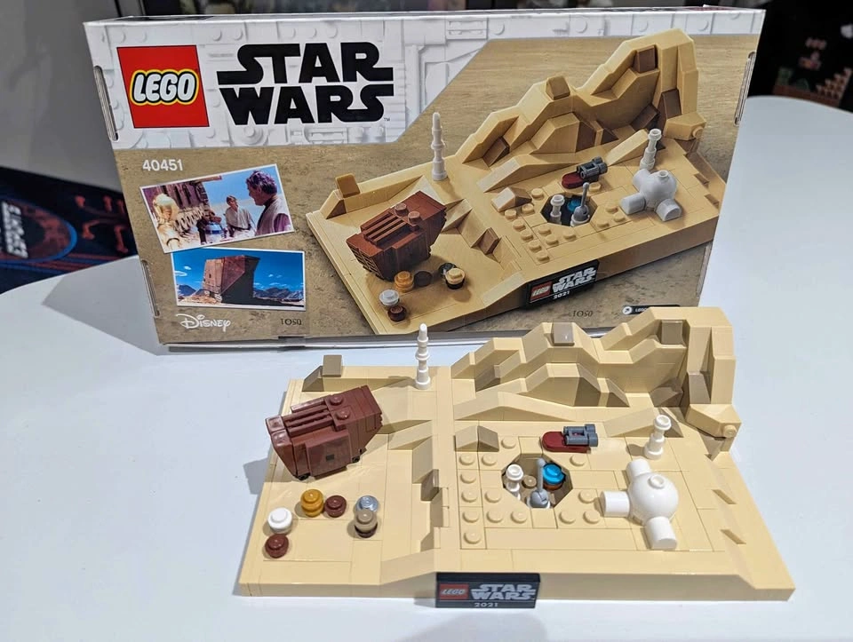 LEGO Tatooine Homestead