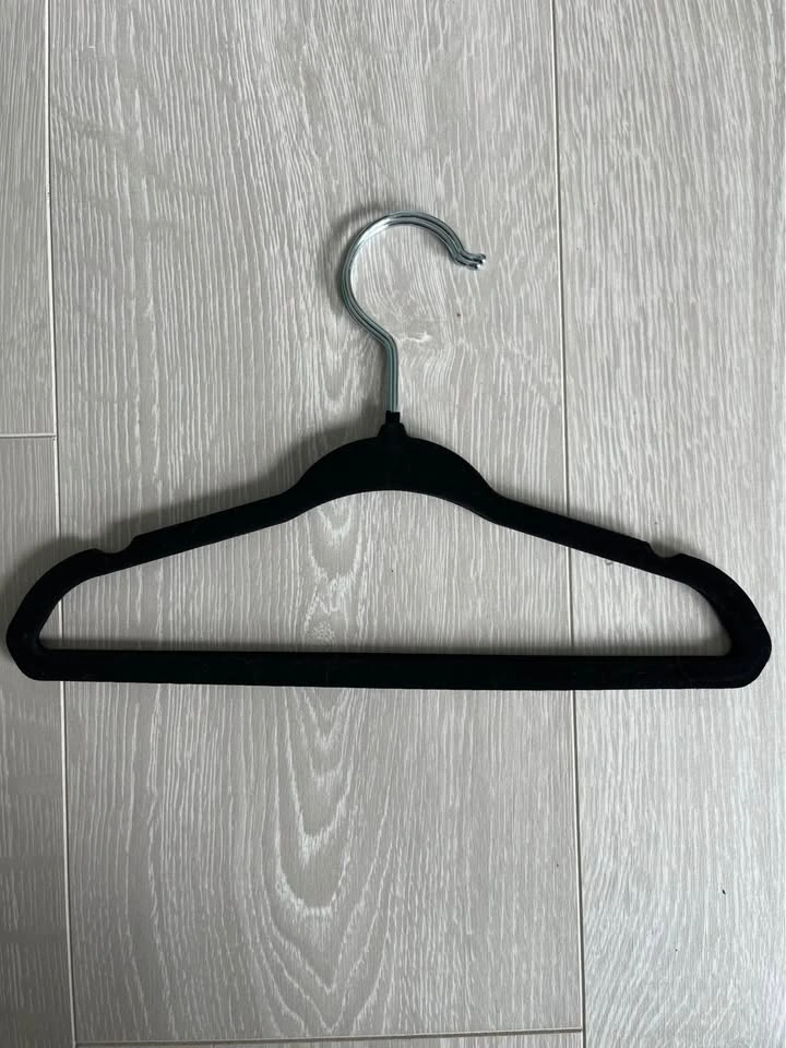 Black Velvet Clothes Hangers - babies - photo 2