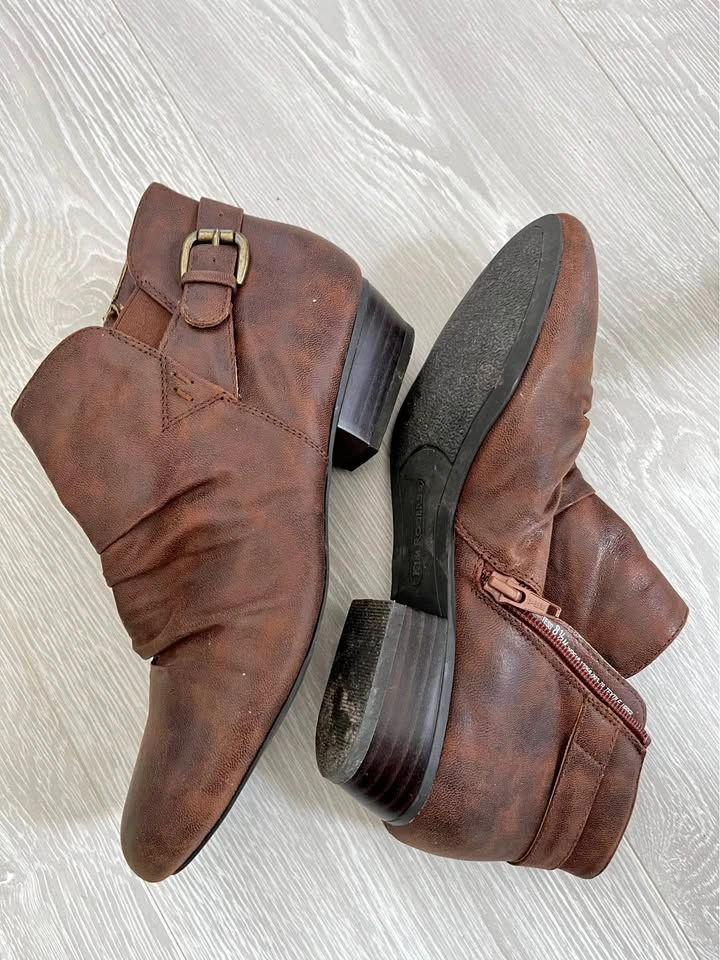 Kim Rogers Brown Ankle Boots 8.5M