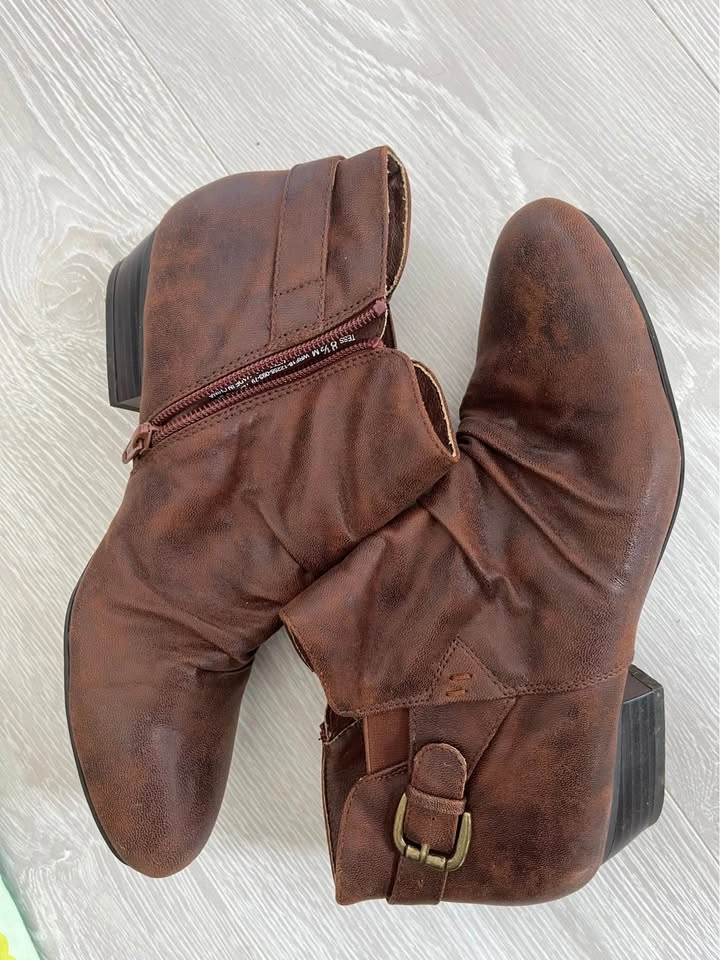 Kim Rogers Brown Ankle Boots 8.5M - photo 2