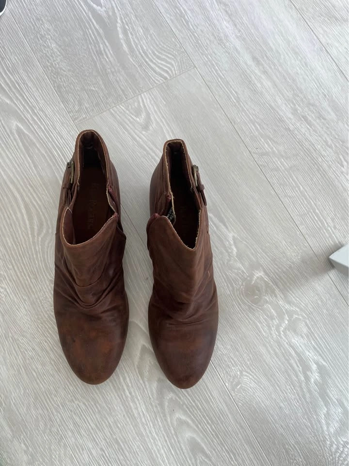 Kim Rogers Brown Ankle Boots 8.5M - photo 3