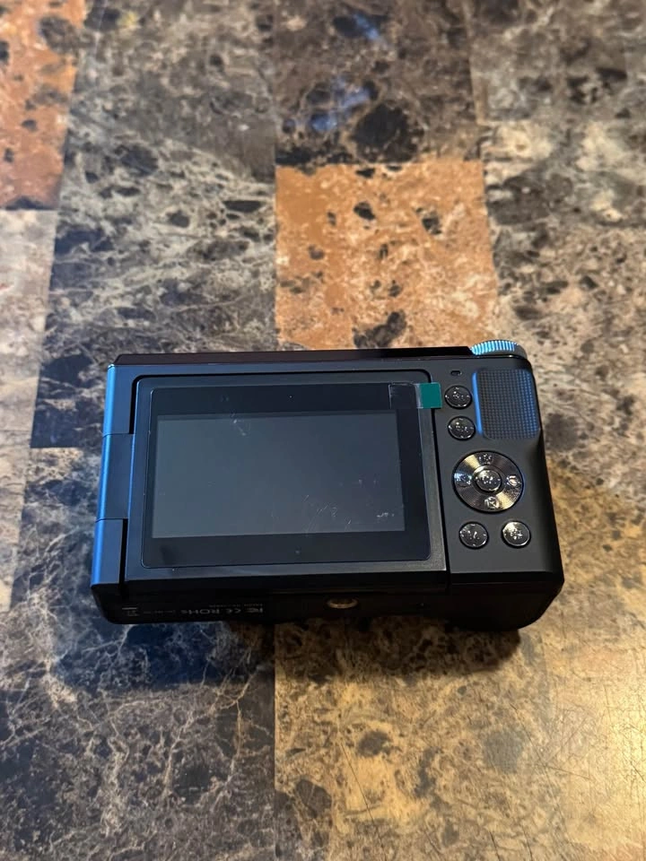 4K Digital Camera - photo 4