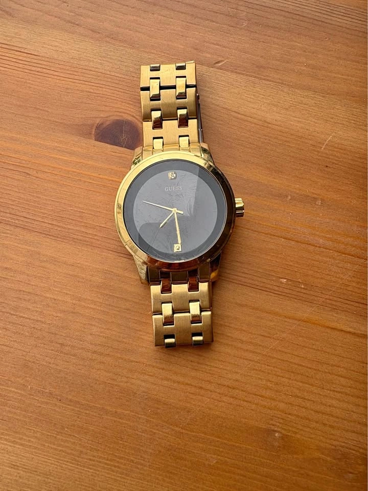 Guess Watch