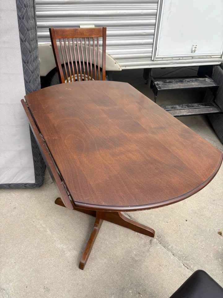 Table with 2 leafs and 2 chairs - photo 2