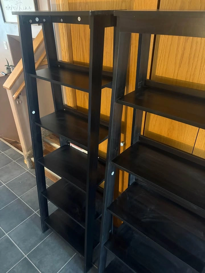 2 Ladder Shelves / Bookcases - photo 2