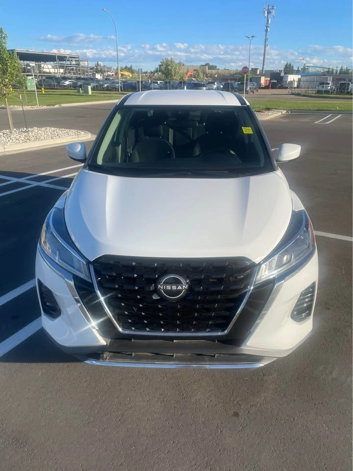 2025 Nissan Kicks Play - photo 2
