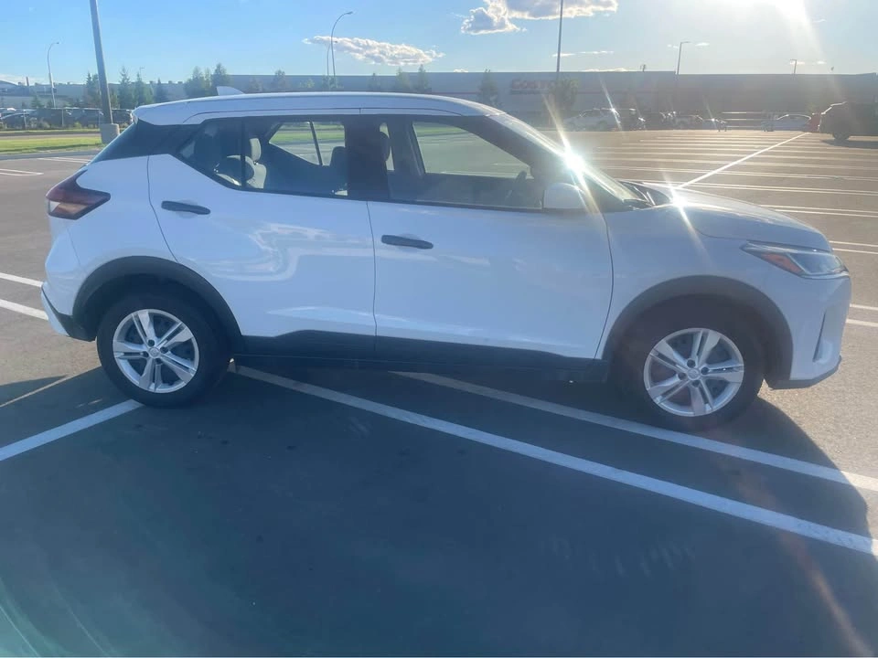 2025 Nissan Kicks Play - photo 3