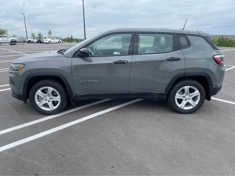 2024 Jeep Compass - photo 2