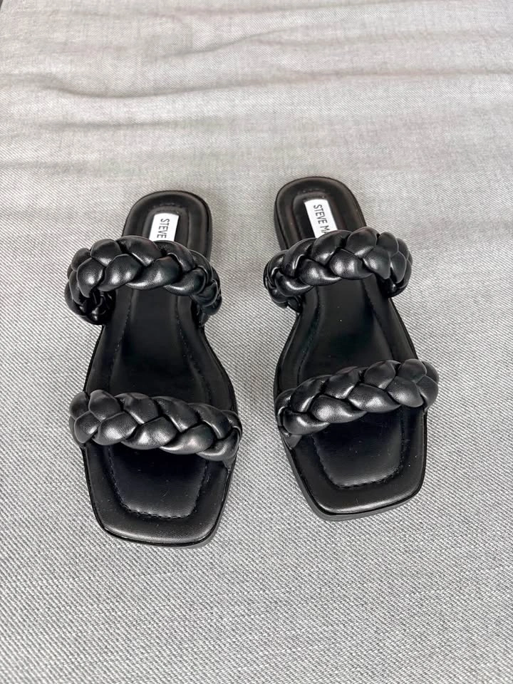 Steve Madden Braided Black Sandals (Size 6)