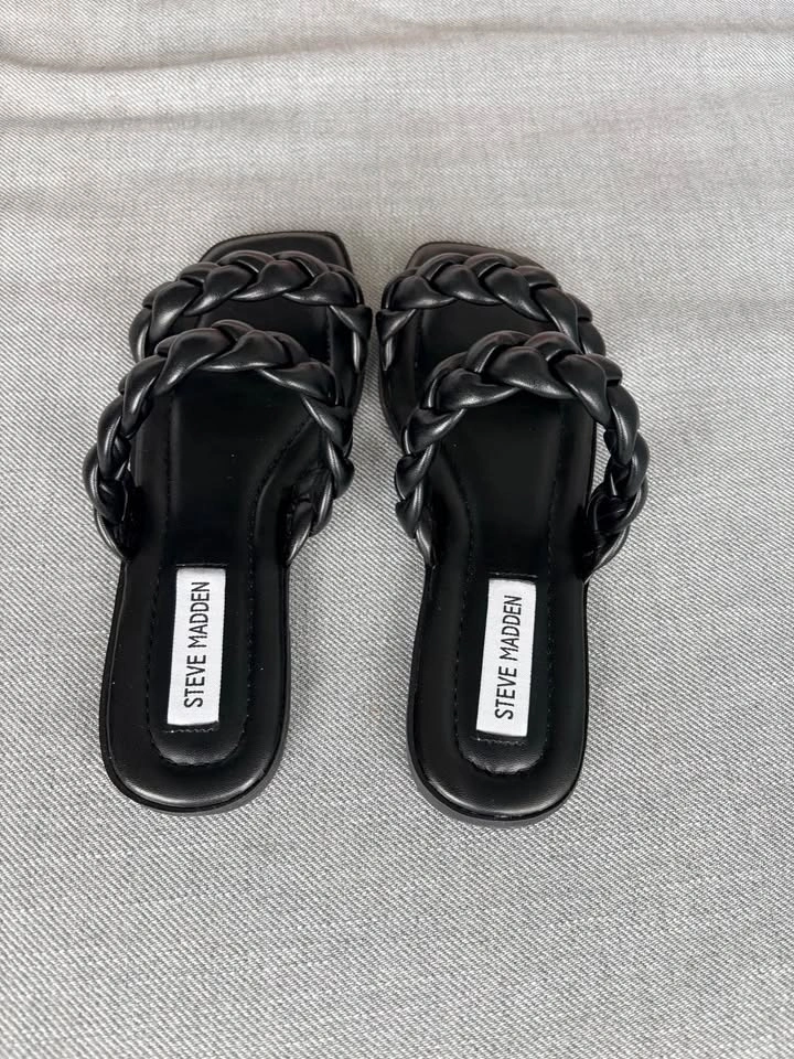 Steve Madden Braided Black Sandals (Size 6) - photo 2